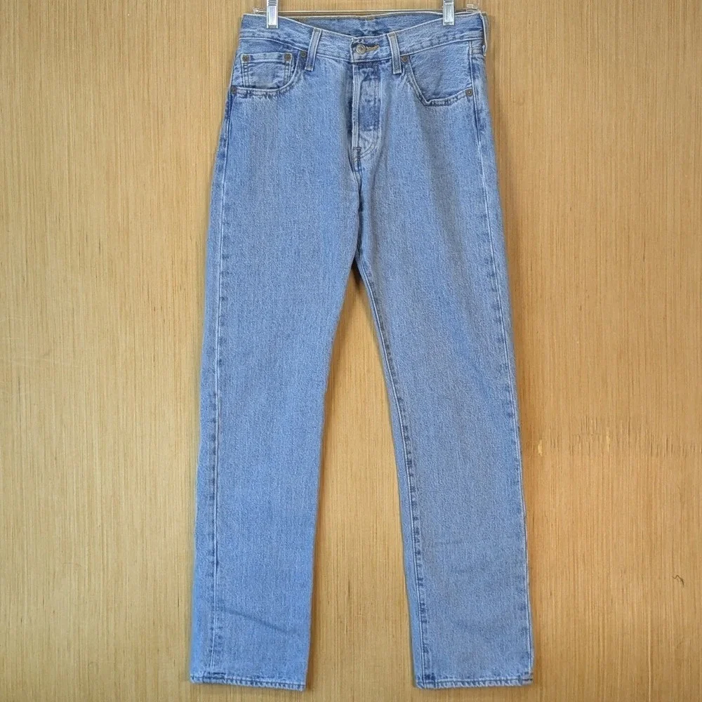 Levis 501 Original Fit Straight Leg Light Wash Blue Denim Jeans Mens 29x32